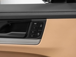 Porsche Cayenne Base AWD 2026