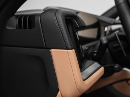 Porsche Cayenne Base AWD 2026