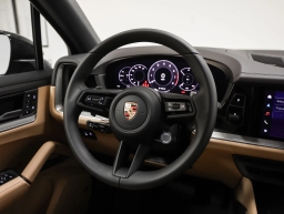 Porsche Cayenne Base AWD 2026