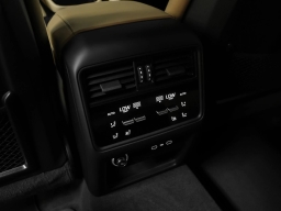 Porsche Cayenne Base AWD 2026