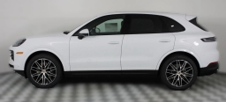 Porsche Cayenne Base AWD 2026