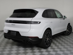 Porsche Cayenne Base AWD 2026