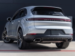 Porsche Cayenne Base AWD 2026