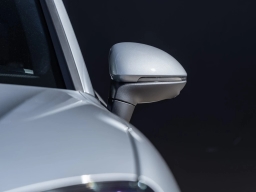 Porsche Cayenne Base AWD 2026