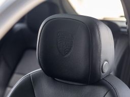 Porsche Cayenne Base AWD 2026