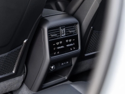 Porsche Cayenne Base AWD 2026