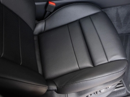 Porsche Cayenne Base AWD 2026