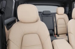 Porsche Cayenne Base AWD 2026
