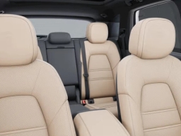 Porsche Cayenne Base AWD 2026