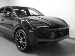 Porsche Cayenne Base AWD 2026
