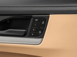 Porsche Cayenne Base AWD 2026