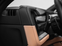 Porsche Cayenne Base AWD 2026