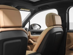 Porsche Cayenne Base AWD 2026