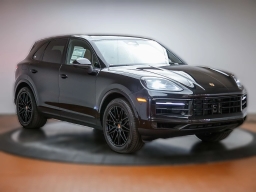 Porsche Cayenne Base AWD 2026