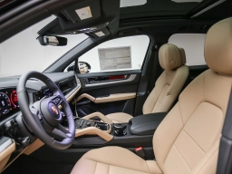 Porsche Cayenne Base AWD 2026