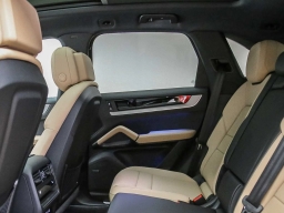 Porsche Cayenne Base AWD 2026