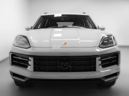 Porsche Cayenne Base AWD 2026