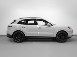 Porsche Cayenne Base AWD 2026