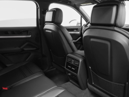 Porsche Cayenne Base AWD 2026