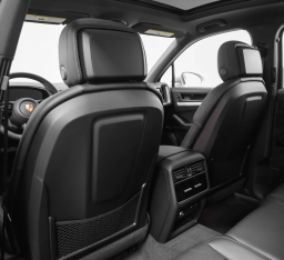 Porsche Cayenne Base AWD 2026