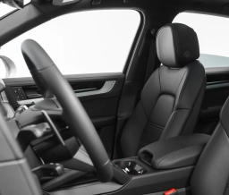 Porsche Cayenne Base AWD 2026