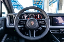 Porsche Cayenne Base AWD 2026