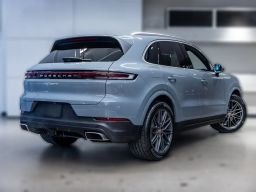 Porsche Cayenne Base AWD 2026