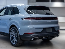 Porsche Cayenne Base AWD 2026