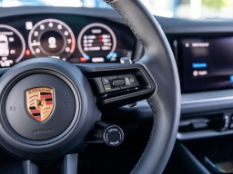 Porsche Cayenne Base AWD 2026