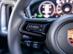 Porsche Cayenne Base AWD 2026