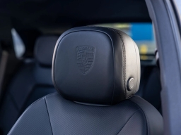 Porsche Cayenne Base AWD 2026