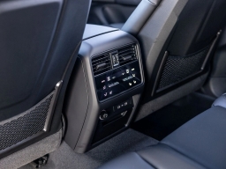Porsche Cayenne Base AWD 2026