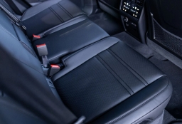 Porsche Cayenne Base AWD 2026