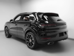 Porsche Cayenne Base AWD 2026