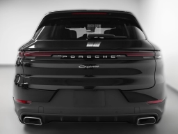 Porsche Cayenne Base AWD 2026