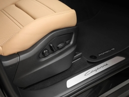 Porsche Cayenne Base AWD 2026