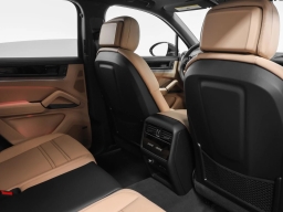 Porsche Cayenne Base AWD 2026