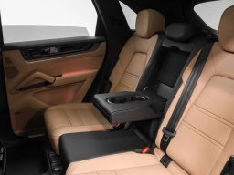 Porsche Cayenne Base AWD 2026