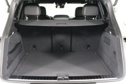 Porsche Cayenne Base AWD 2026