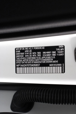 Porsche Cayenne Base AWD 2026