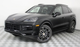 Porsche Cayenne Base AWD 2026