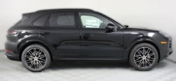 Porsche Cayenne Base AWD 2026