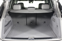 Porsche Cayenne Base AWD 2026