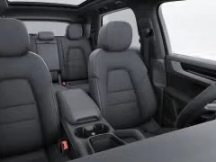 Porsche Cayenne Base AWD 2026
