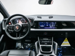 Porsche Cayenne Base AWD 2026