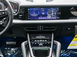Porsche Cayenne Base AWD 2026