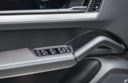 Porsche Cayenne Base AWD 2026