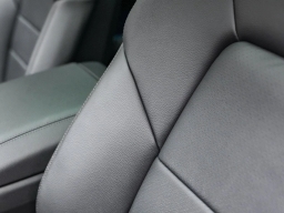 Porsche Cayenne Base AWD 2026