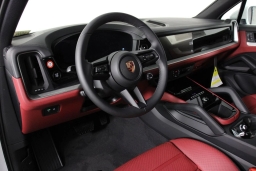 Porsche Cayenne Base AWD 2026