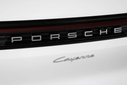 Porsche Cayenne Base AWD 2026